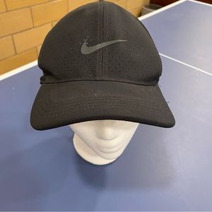 NIKE DriFit ADV Classic99 Swoosh Logo Perforated Golf Hat Black Swoosh on Black